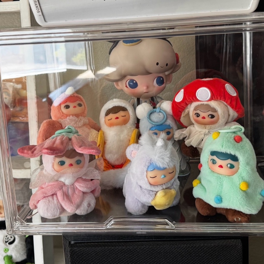 Authentic Pop Mart Complete Set of Pucky Forest with Unicorn secret.